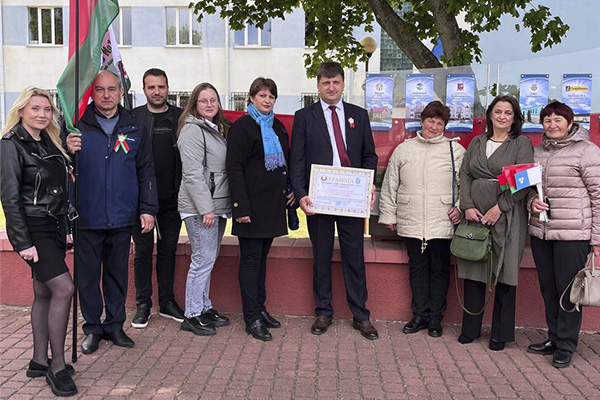 Жабинковское ДРСУ №103 на Доске Почёта района в 2025 году!