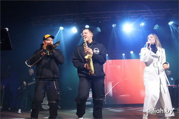 От фольклора до рока: концерт на «Дожинках-2025» в Вишнево!